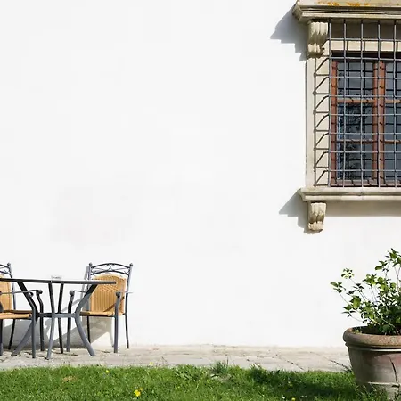 Appartamento Con Piscina A *